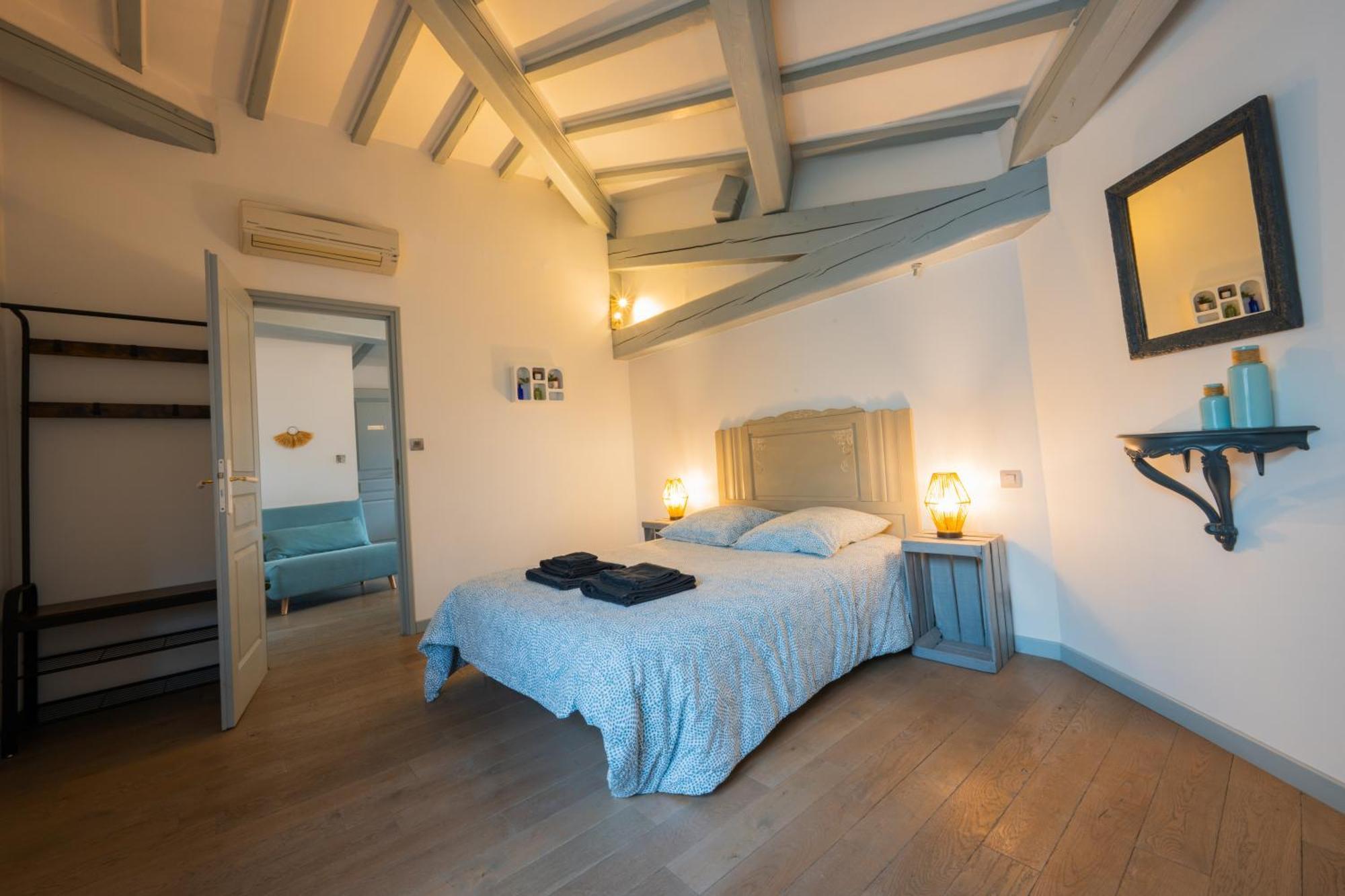Chez La Fille De L Eclusier Apartamento Castelnaudary Exterior foto